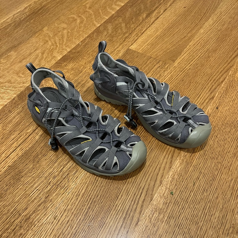 gray keen water shoes